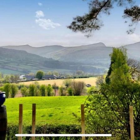 Mountain Suite, Stunning Views, Brecon Beacons Llanhamlach Exterior foto