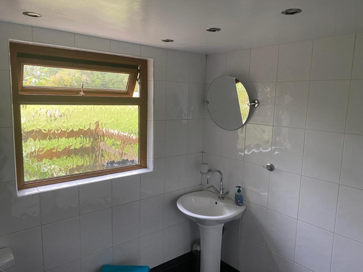 Mountain Suite, Stunning Views, Brecon Beacons Llanhamlach Exterior foto